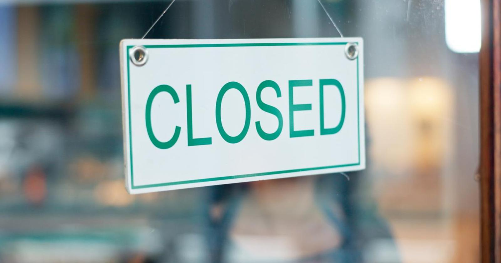 廃業届を出すメリット・デメリットは？ 廃業の手続きや注意点を解説