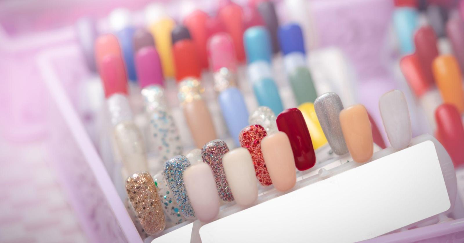 ネイルチップの販売方法5選！成功のポイントや資格、どのくらい稼げるか解説