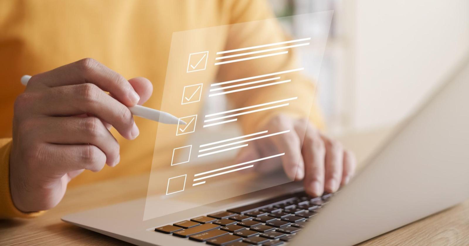 ネットショップ開業に資格・免許は必要？ジャンル別の必須許可とおすすめ資格を徹底解説