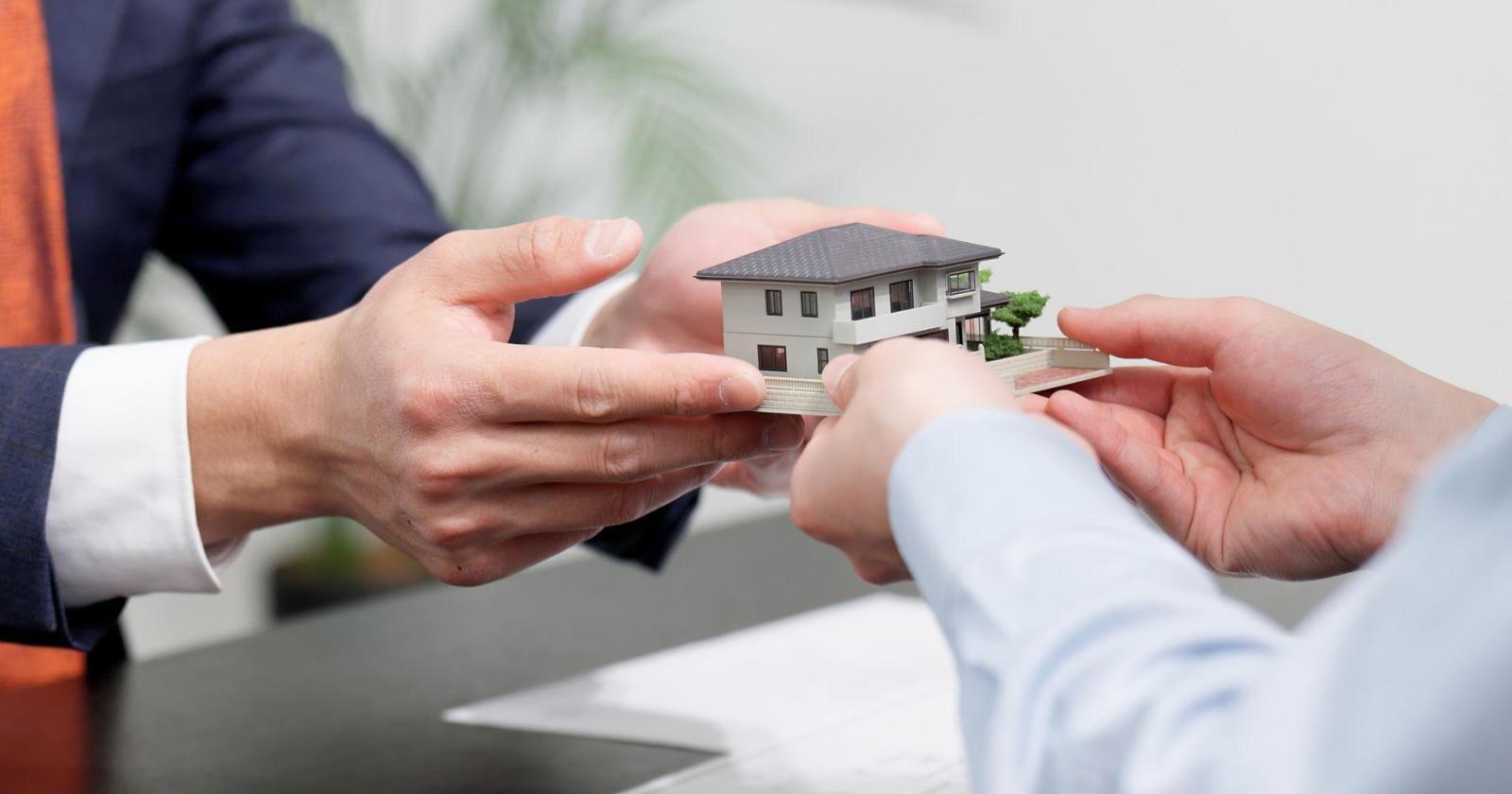 不動産屋を開業するには？必要な資格や資金、成功のステップを徹底解説