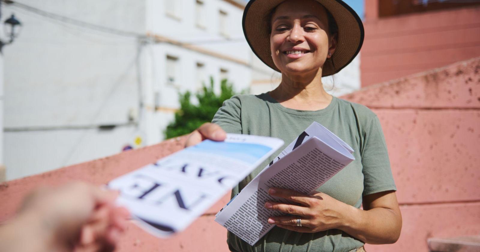 集客できるチラシ・フライヤーの作り方！おしゃれなデザインのコツと成功のステップ